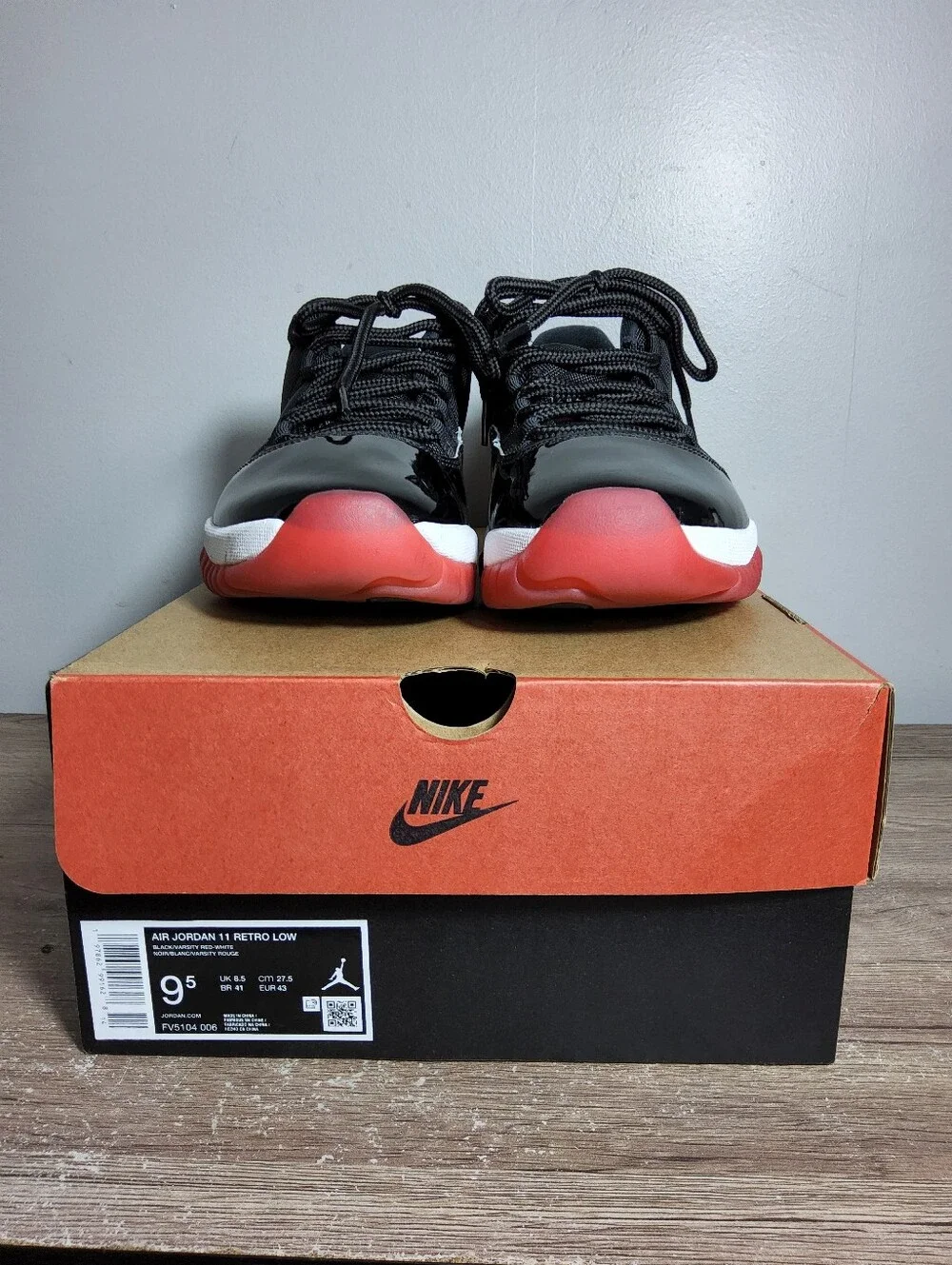 Jordan Retro Low Bred FV5104-006 SZ 9.5